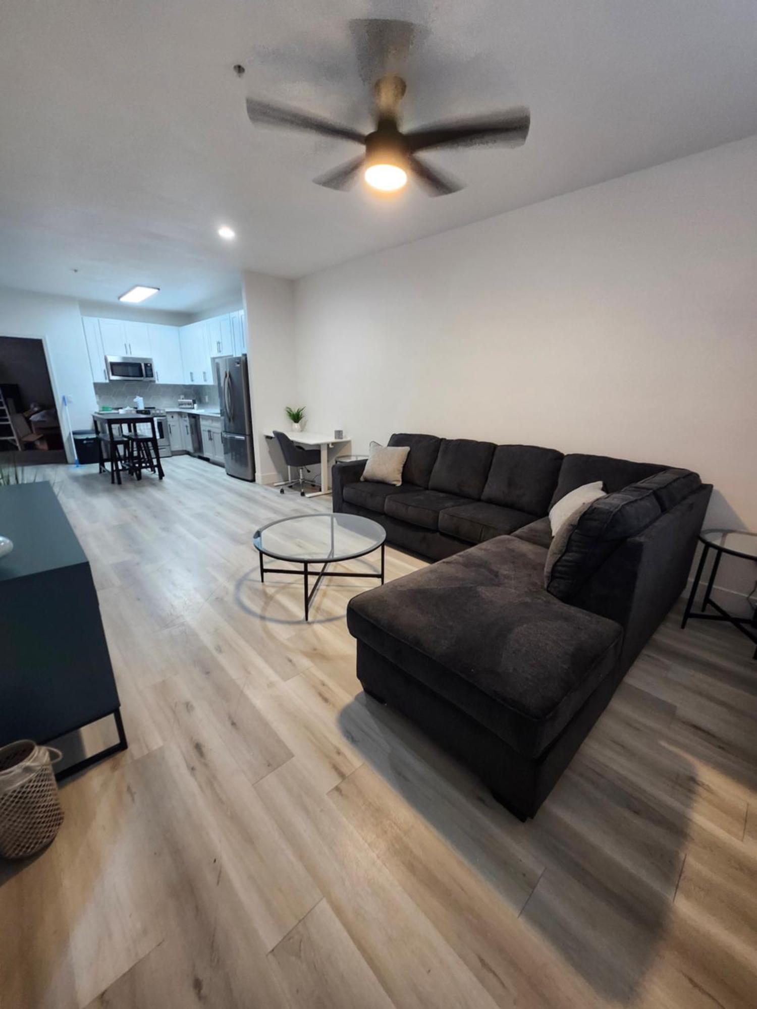 글렌데일 Westgate Entertainment District, Walk To Events, Wifi, Free Parking 아파트 외부 사진